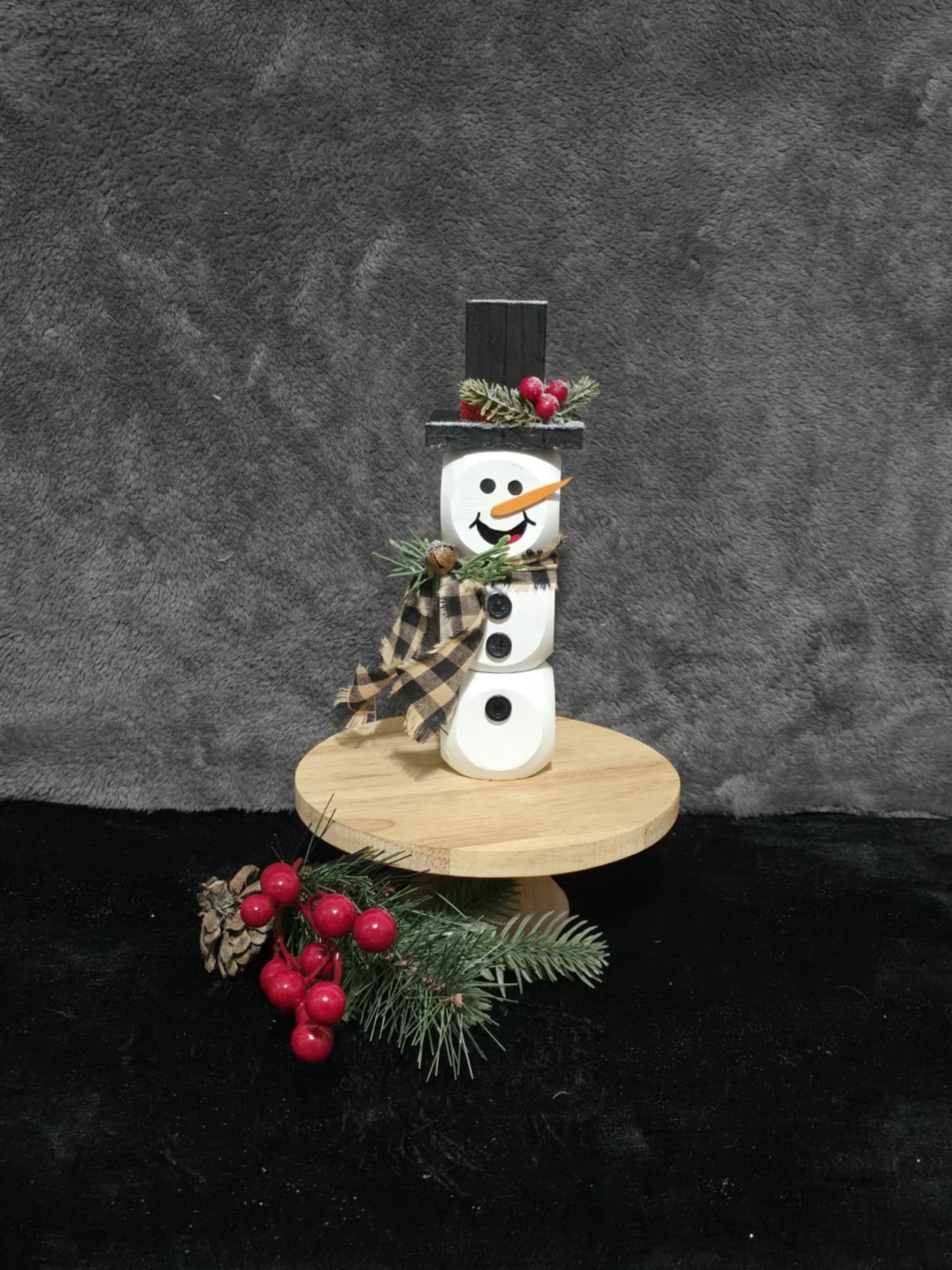 Wooden snowmen