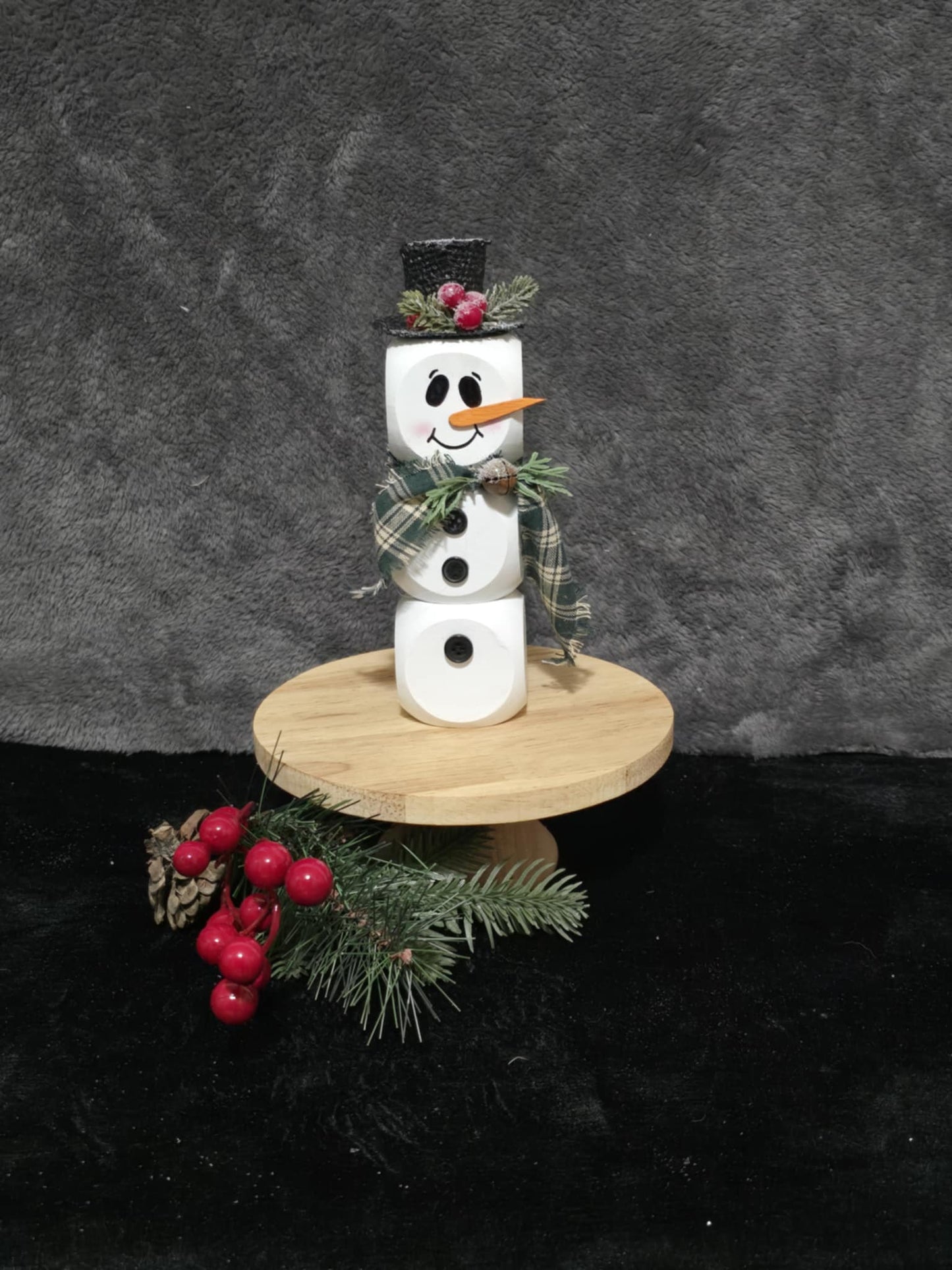 Wooden snowmen