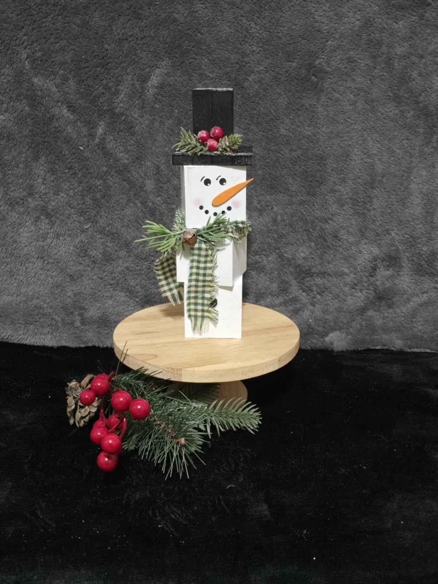 Wooden snowmen