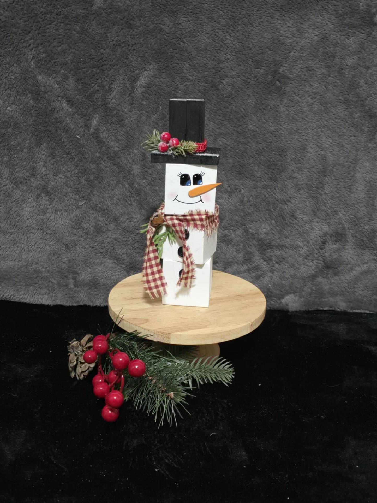 Wooden snowmen