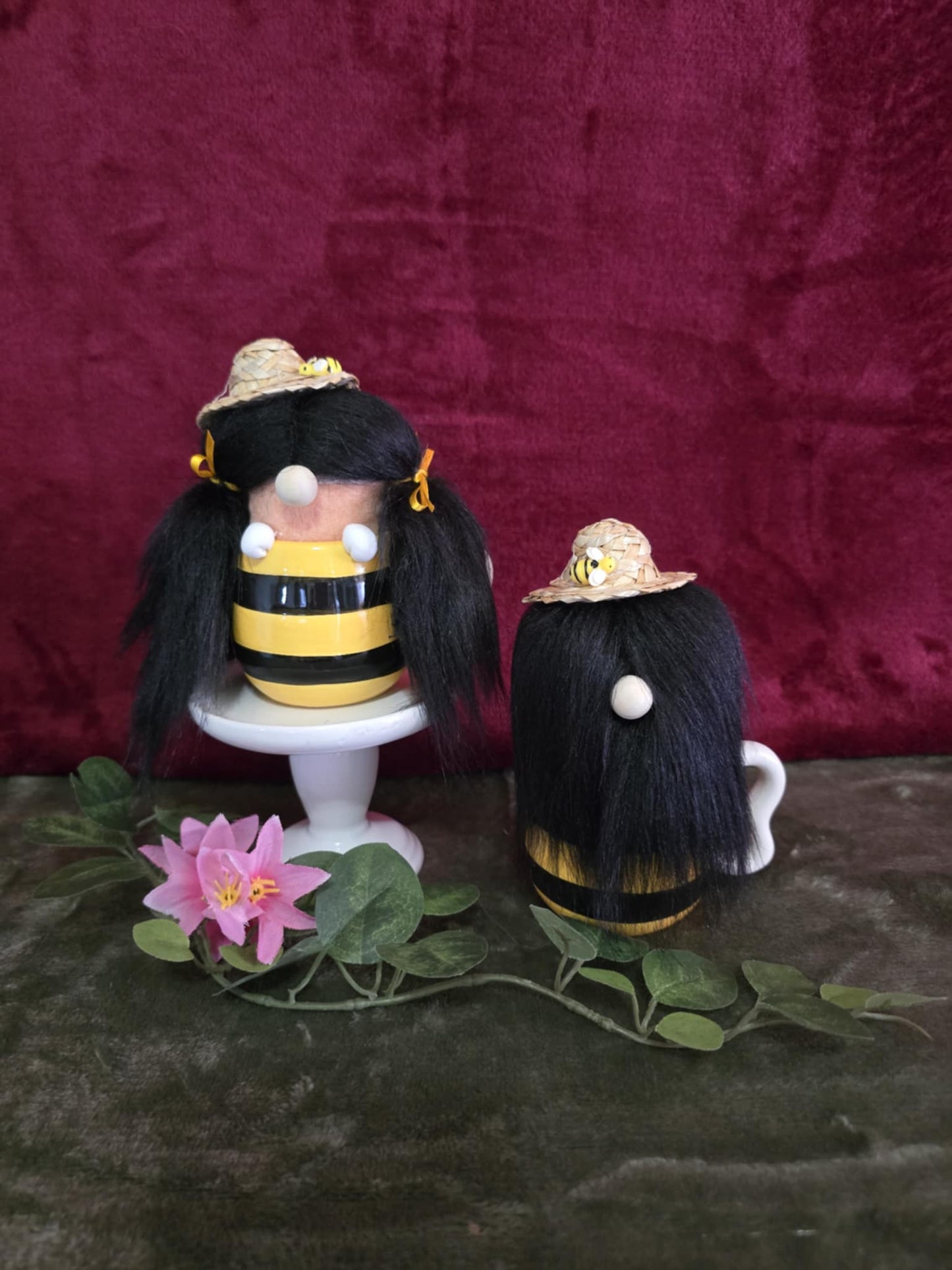 Bee tea cup gnomes